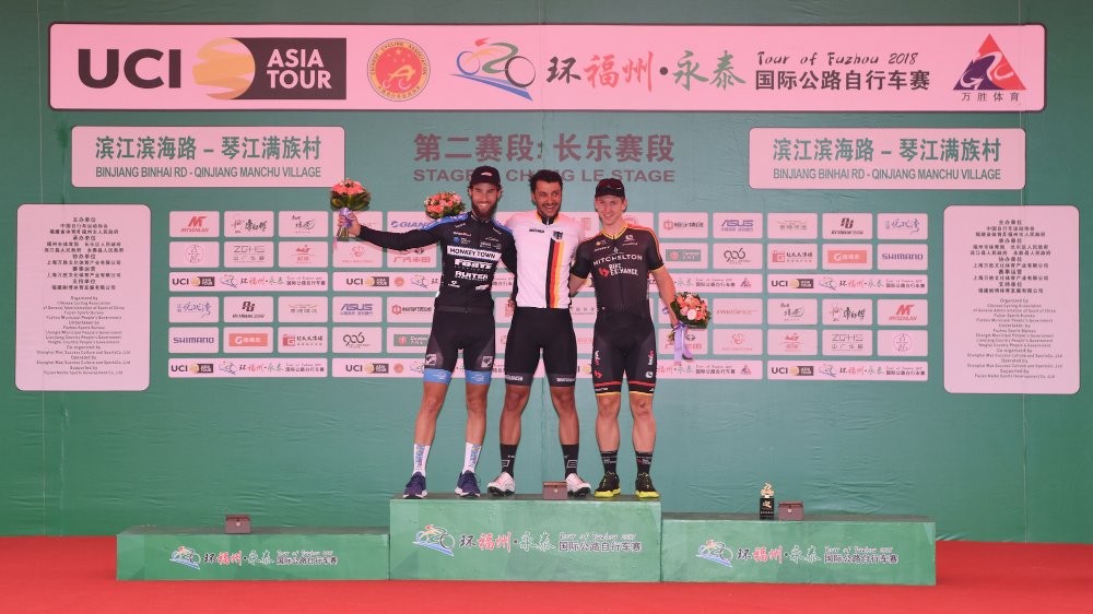 Van Rhee van voren in Tour of Fuzhou