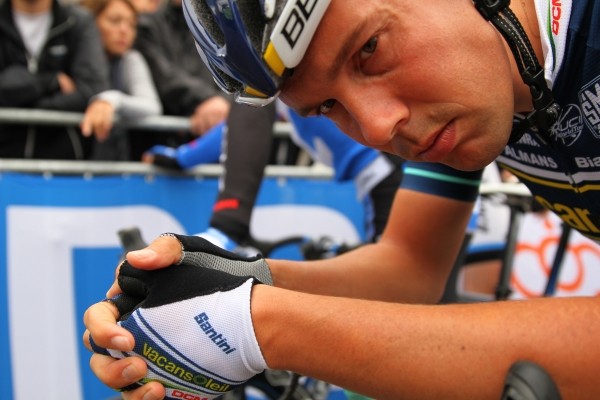 Thor Hushovd rijdt Van Hummel uit de leiderstrui