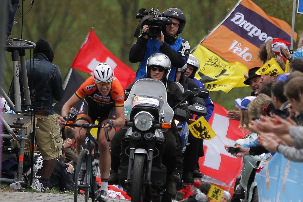 Ronde van Vlaanderen vrouwen live op televisie