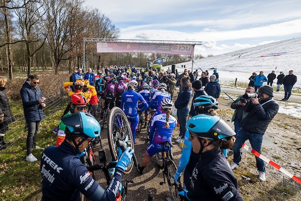 Teams Ronde van Drenthe  en Acht Westerveld