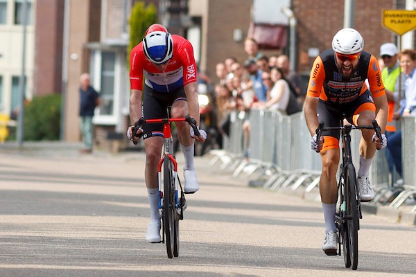 Oranje wint clubcompetitiemanche Buchten