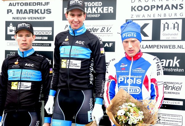 Van Goethem solo naar de winst in Haarlemmerliede