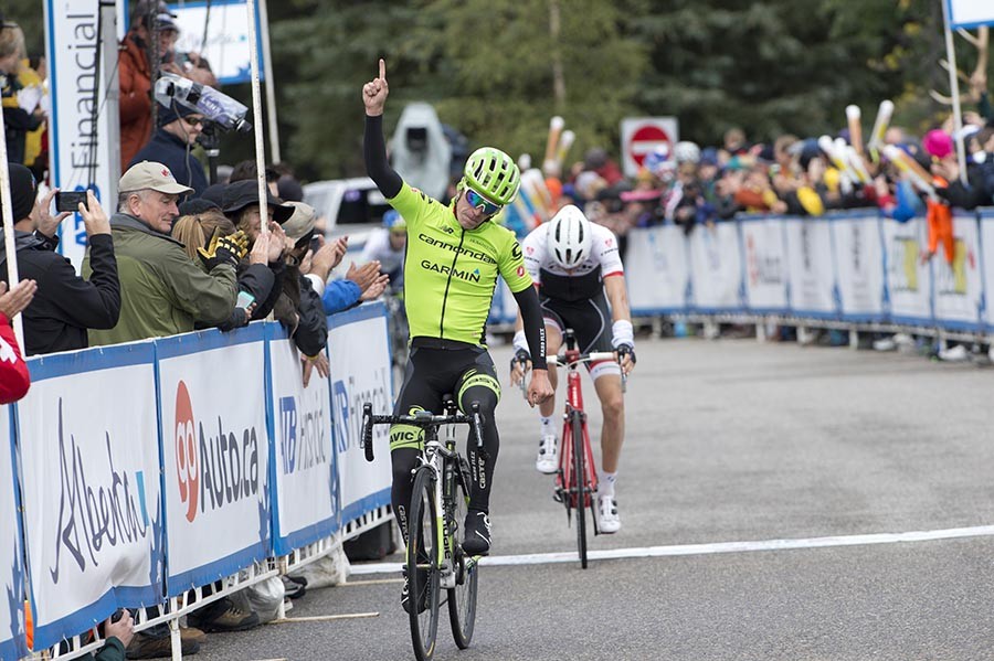 Alberta: Slagter wint, Mollema leidt