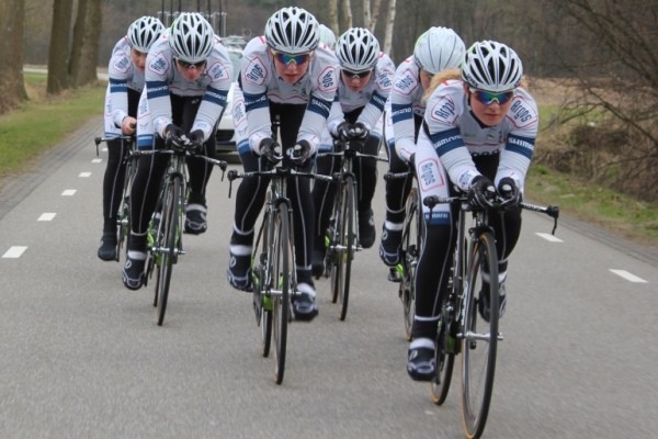 Video: trainingssessie dames Argos-Shimano