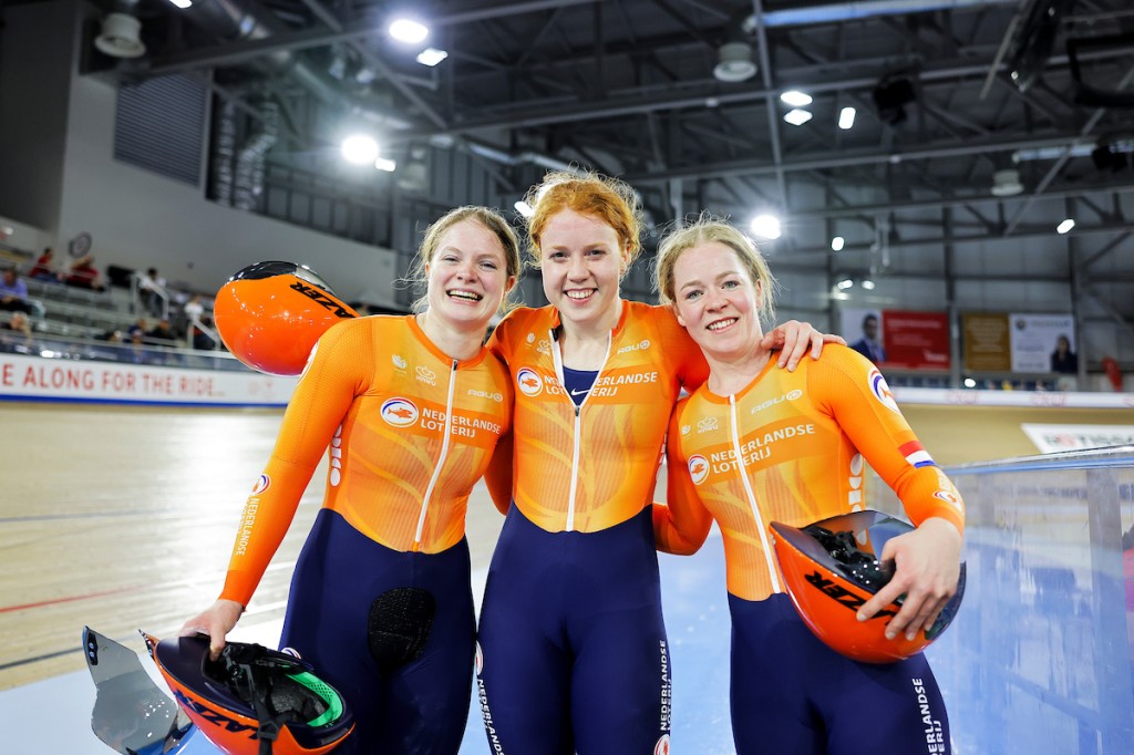 NC Milton: Nederland wint teamsprint mannen en vrouwen
