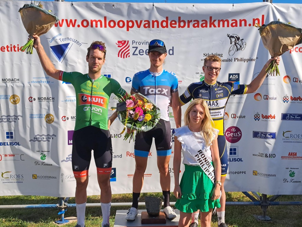 Van der Lijke wint Omloop Braakman