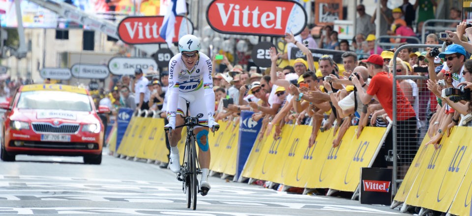 Martin wint, Dumoulin verrast, Mollema kraakt