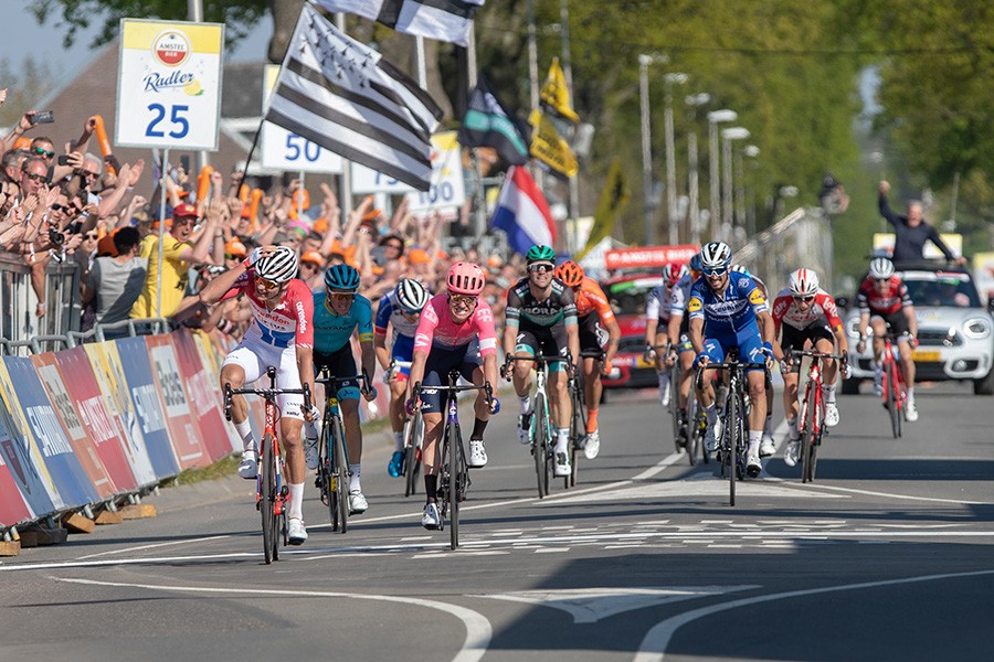 Van der Poel wint Amstel Gold Race