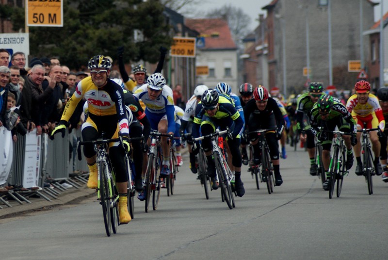 Van der Weijst wint Omloop Waasland