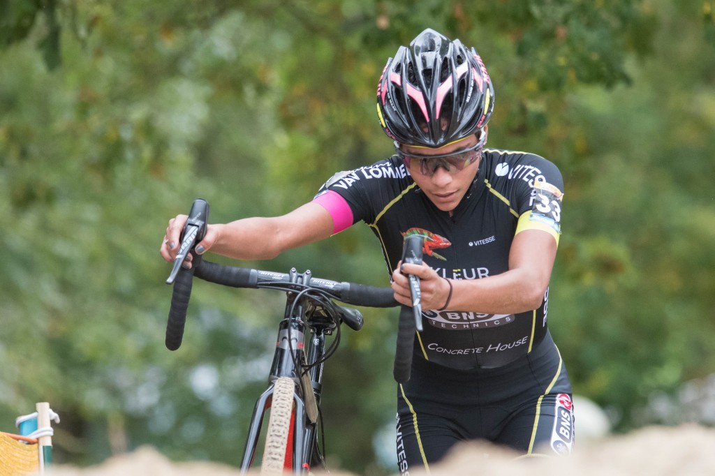 Helen Wyman naar zege in Nacht van Woerden