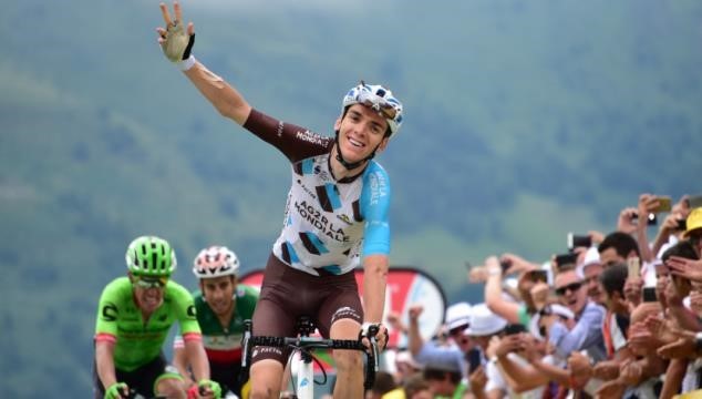 Aru pakt geel in Tour, De Kort in aanval