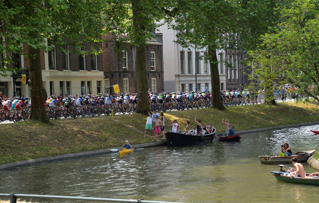 Ook ploegvoorstelling Eneco Tour per boot