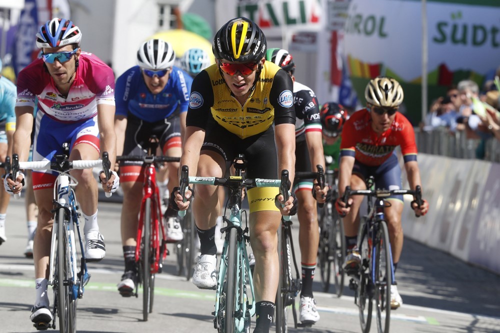 Bouwman sprint naar derde plek in Tour of the Alps (+video)
