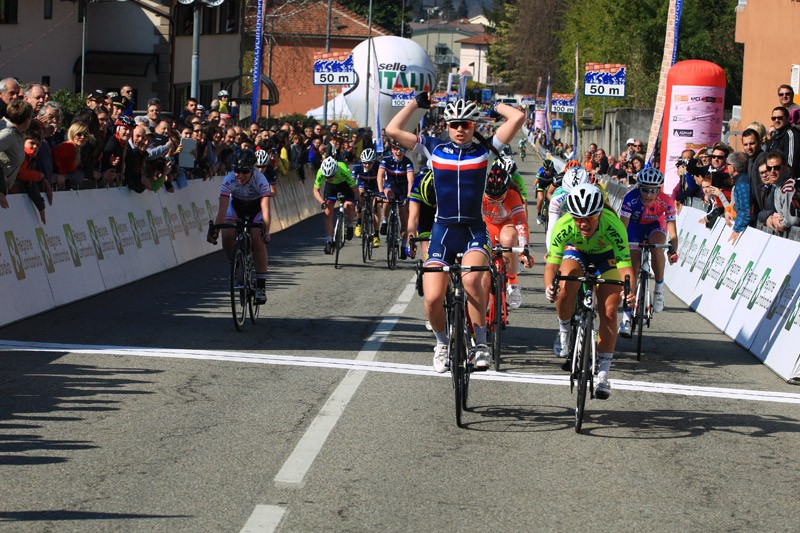 Waterreus dertiende in Trofeo Binda junior-vrouwen