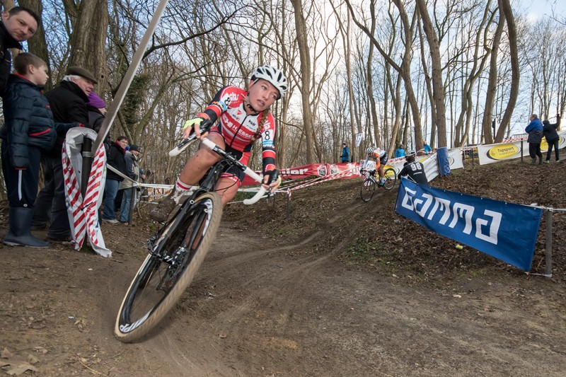 Sophie de Boer wint in Overijse