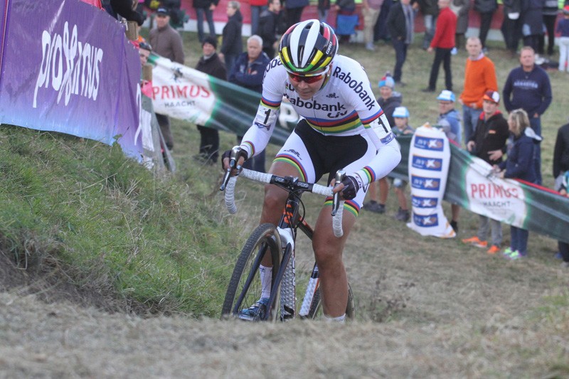 Cant troeft Vos en De Jong af in Loenhout