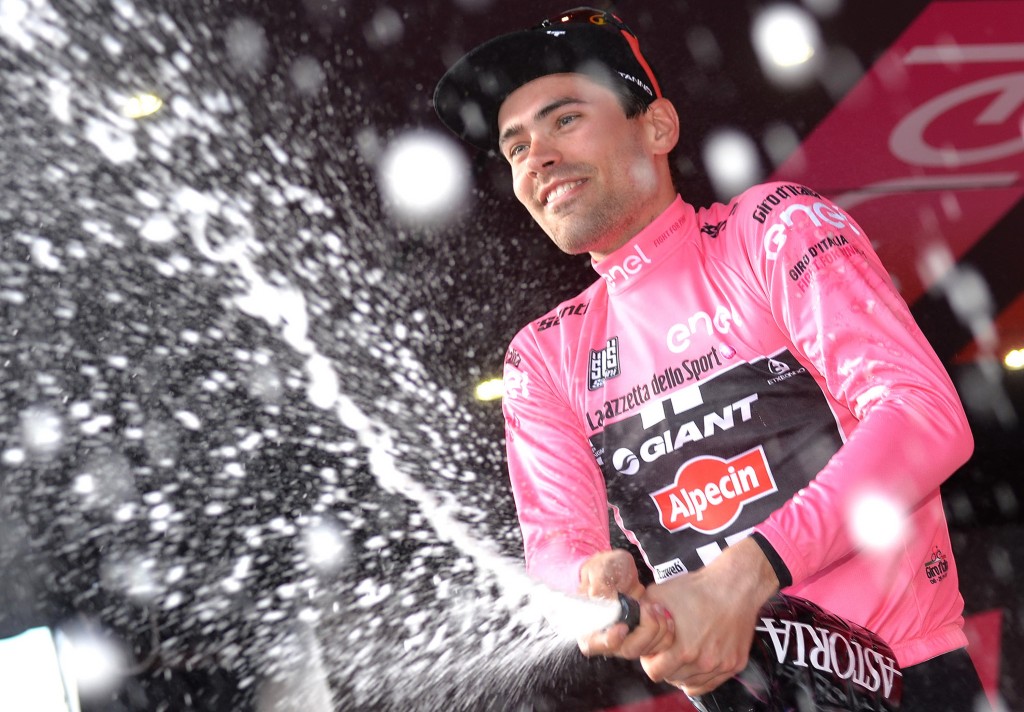 Dumoulin en Kruijswijk bij de les in Giro