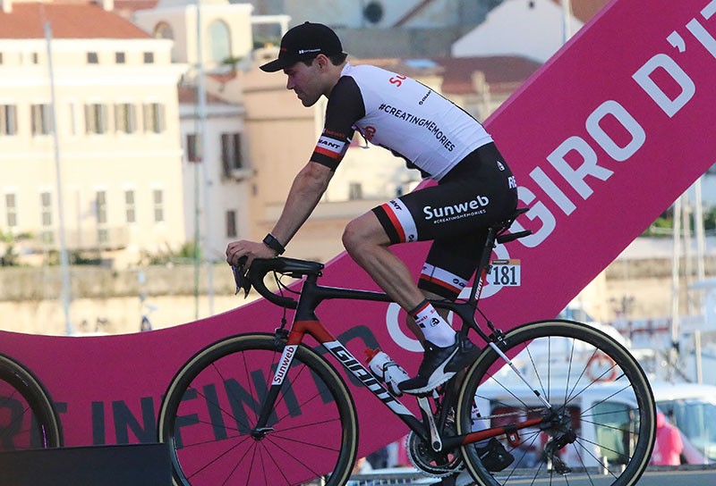 Dumoulin zakt verder terug in Giro