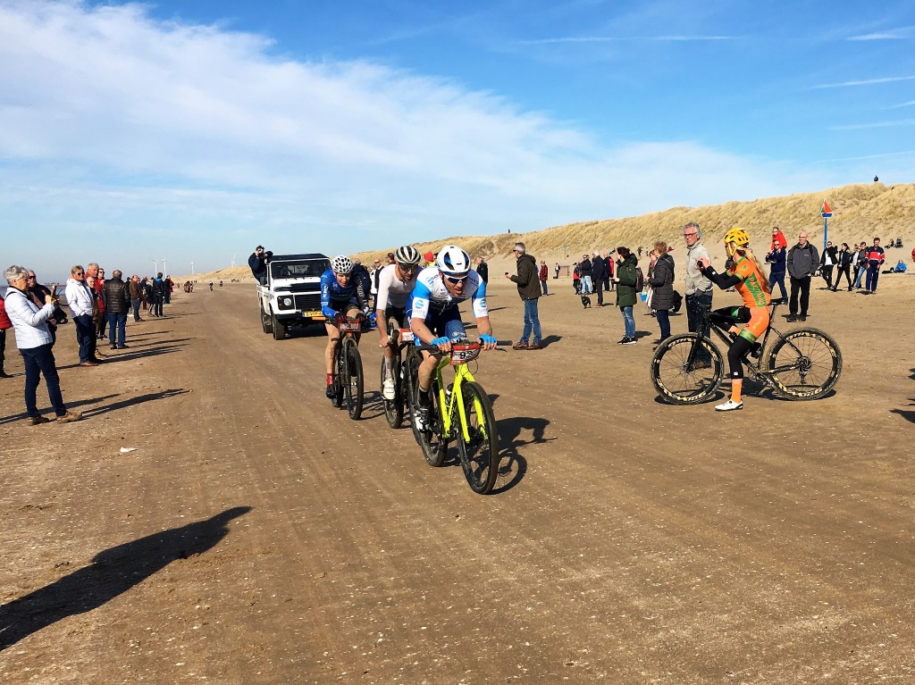 Vermeltfoort slaat dubbelslag: NK Strand