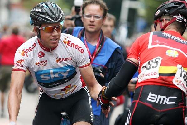 Derde rit Eneco Tour finisht op Brouwersdam