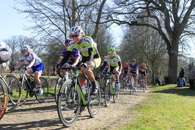 Ensing direct door op fiets in Nieuwsblad