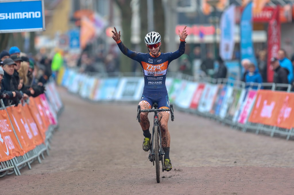 Junior-vrouwen krijgen eigen EK Veldrijden