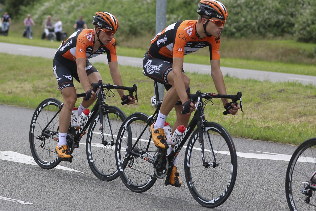 Van Ginneken breekt ribben in De Panne