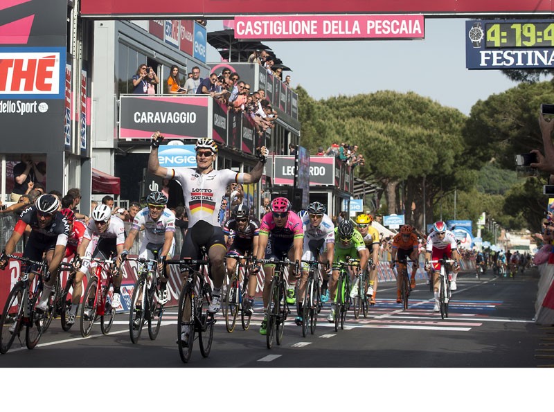 Hofland sprint naar elfde plaats in Giro