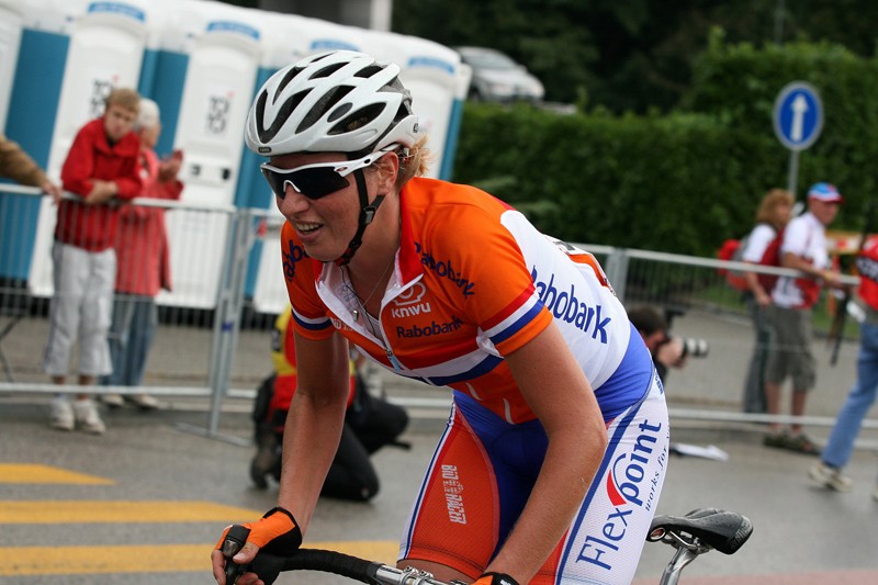 Negen UCI-vrouwenteams in Overijssel
