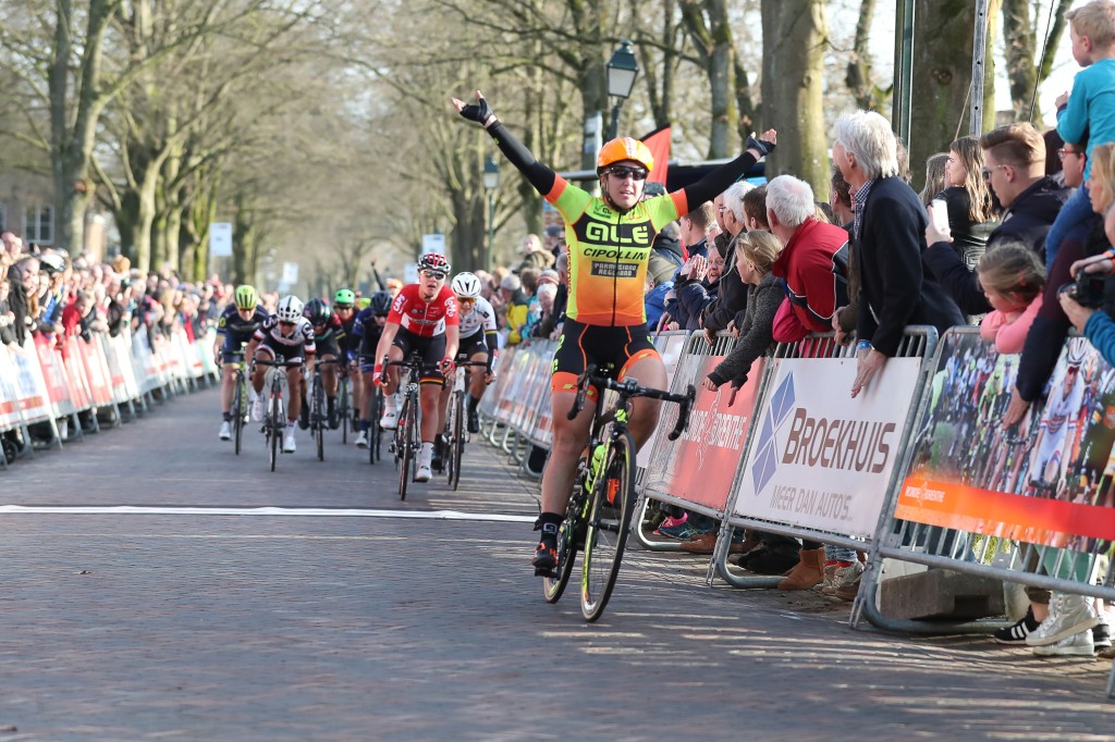 Hosking wint Drentse 8