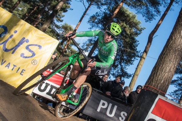 Kaptheijns wint vroege cross in Eeklo