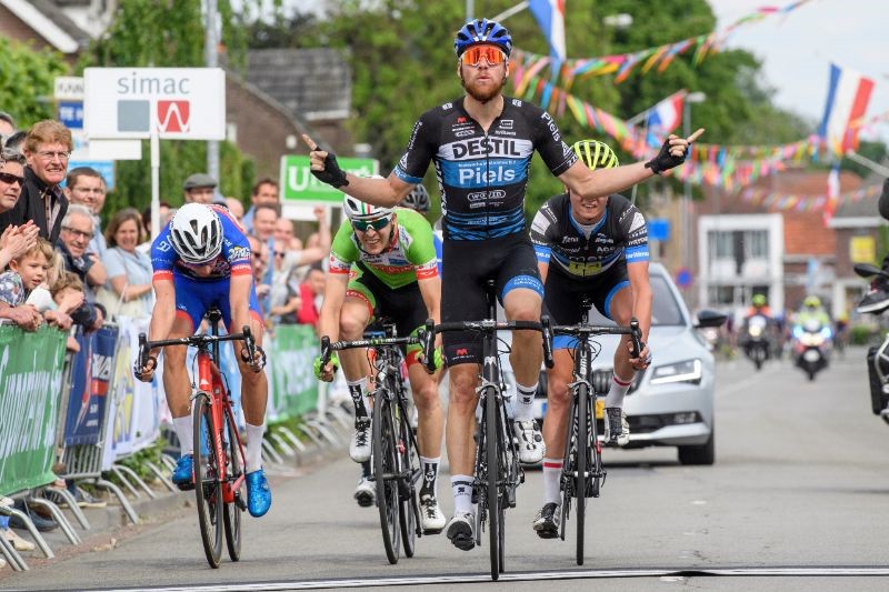 Tim Kerkhof wint Omloop der Kempen