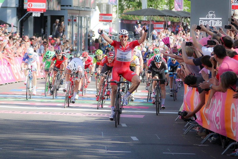Giro: Kittel wint ook in Arnhem en heeft roze