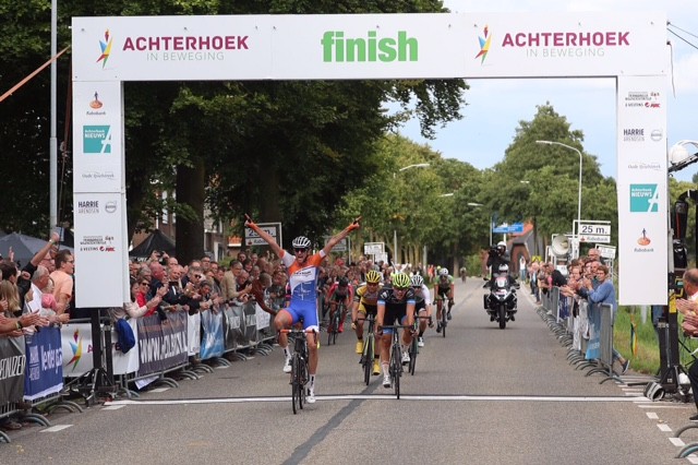 Ronde van de Achterhoek finisht in Varsseveld