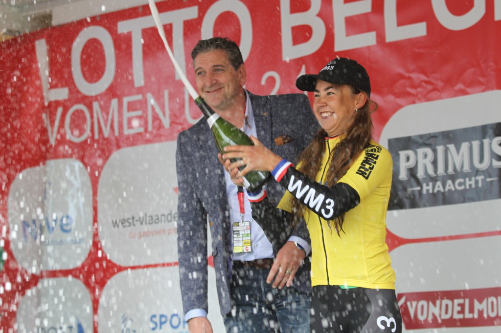 Anouska Koster wint in Lotto Belgium Tour