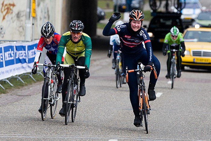 Evy Kuijpers wint Meeus Race vrouwen