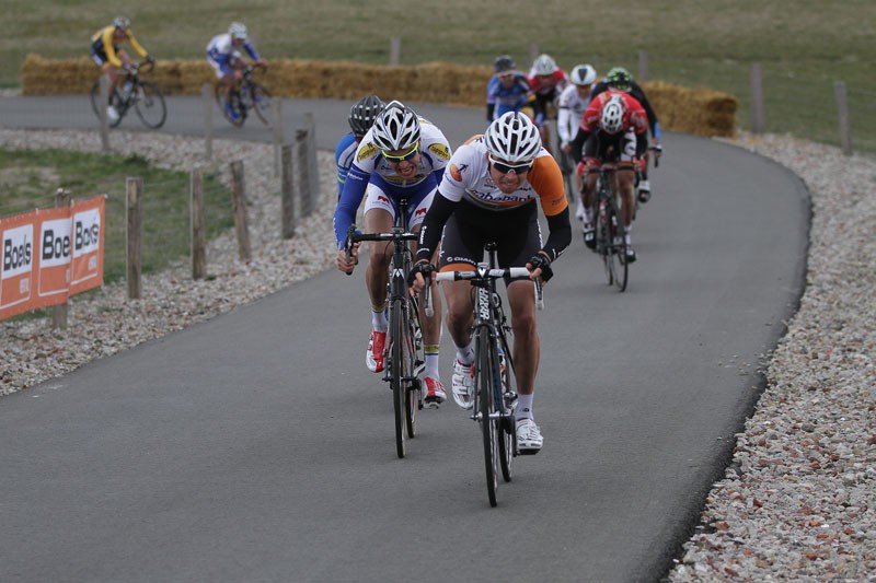 Orange Cycling in gesprek met wielertalenten