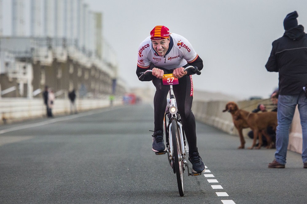 NK Tegenwindfietsen voor De Jong en Scheenaard