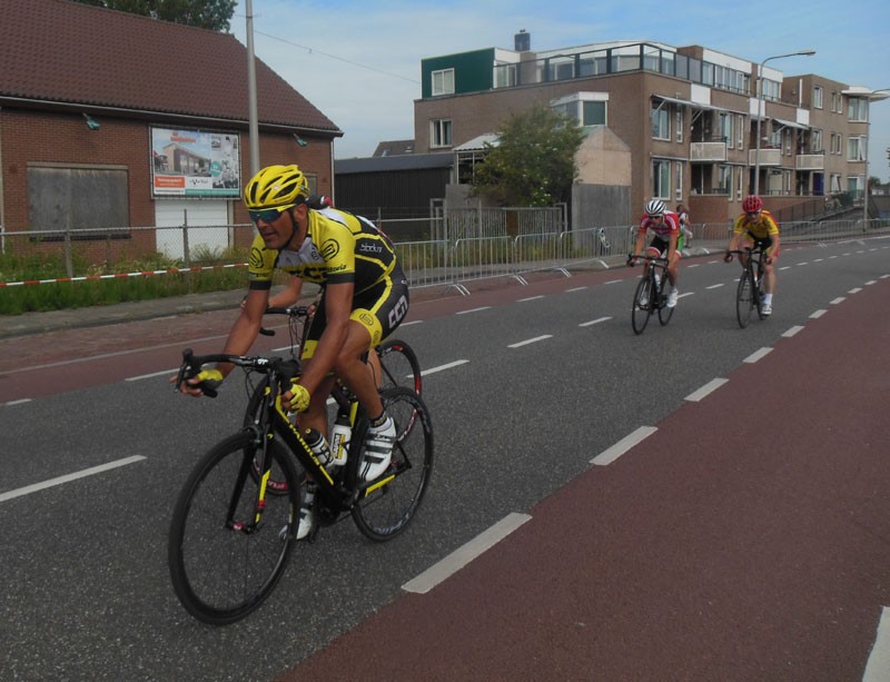 Lex Nederlof (49) voelt zich nog thuis in peloton