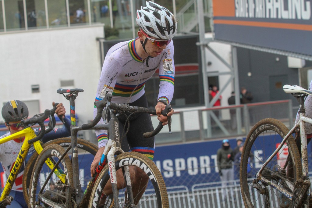 Nieuwenhuis derde in Heusden-Zolder