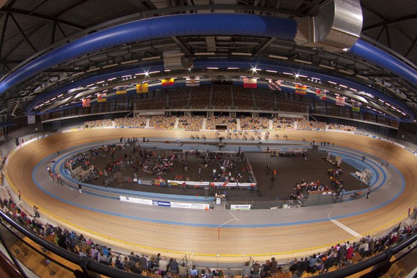 Wielerpiste Omnisport opnieuw op slot