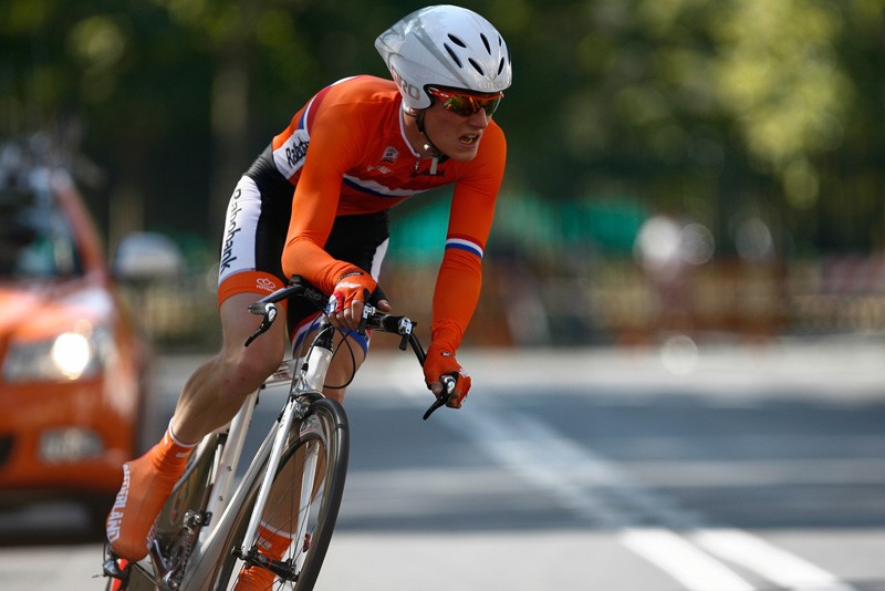 Oomen verliest tijd in Tour de l'Avenir