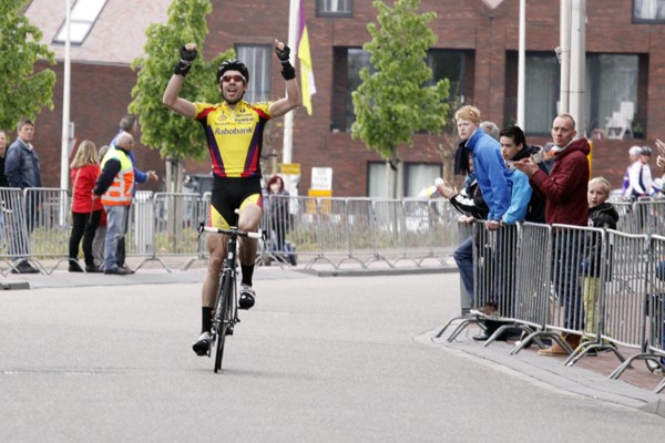 Oostlander blij met zege in Zuid-Hollandse Eilanden Tour