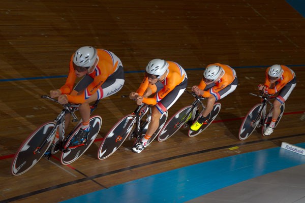 Nederlandse baanploeg in race voor twee keer brons