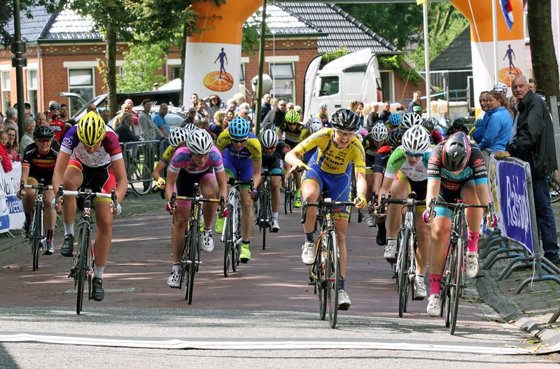 Pruisscher wint openingsrit Peize-Roden