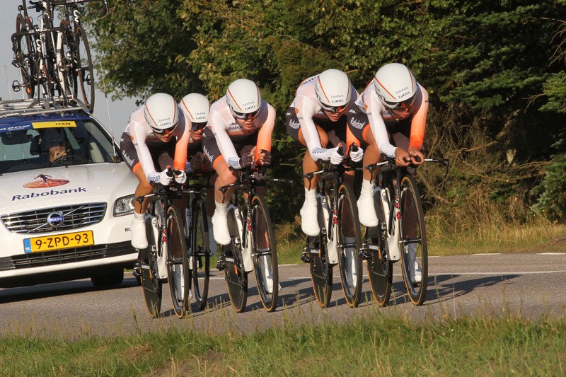 Rabo-Liv wint ploegentijdrit in Vargarda