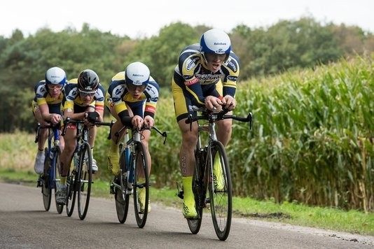 Domrenner en Jan van Arckel winnen Kop over Kop