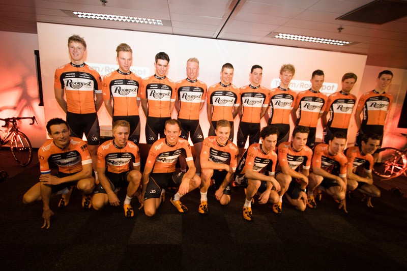 Team Roompot voor Nieuwsblad/Kuurne