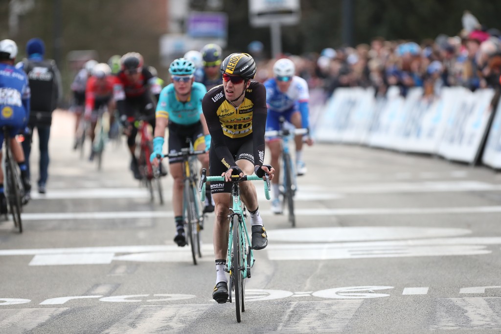 Roosen bekroont aanval in Tour des Fjords