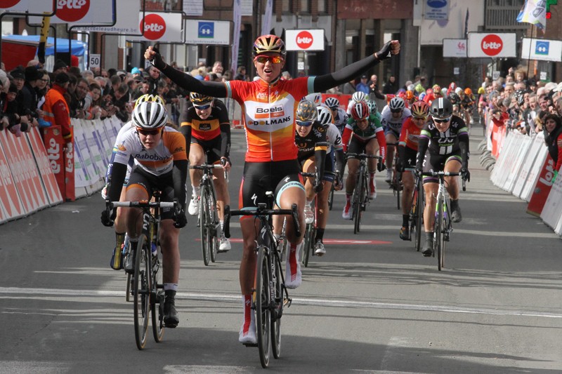 Chantal Blaak wint GP Le Samyn